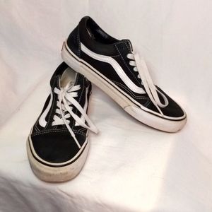 Black old skool Vans
